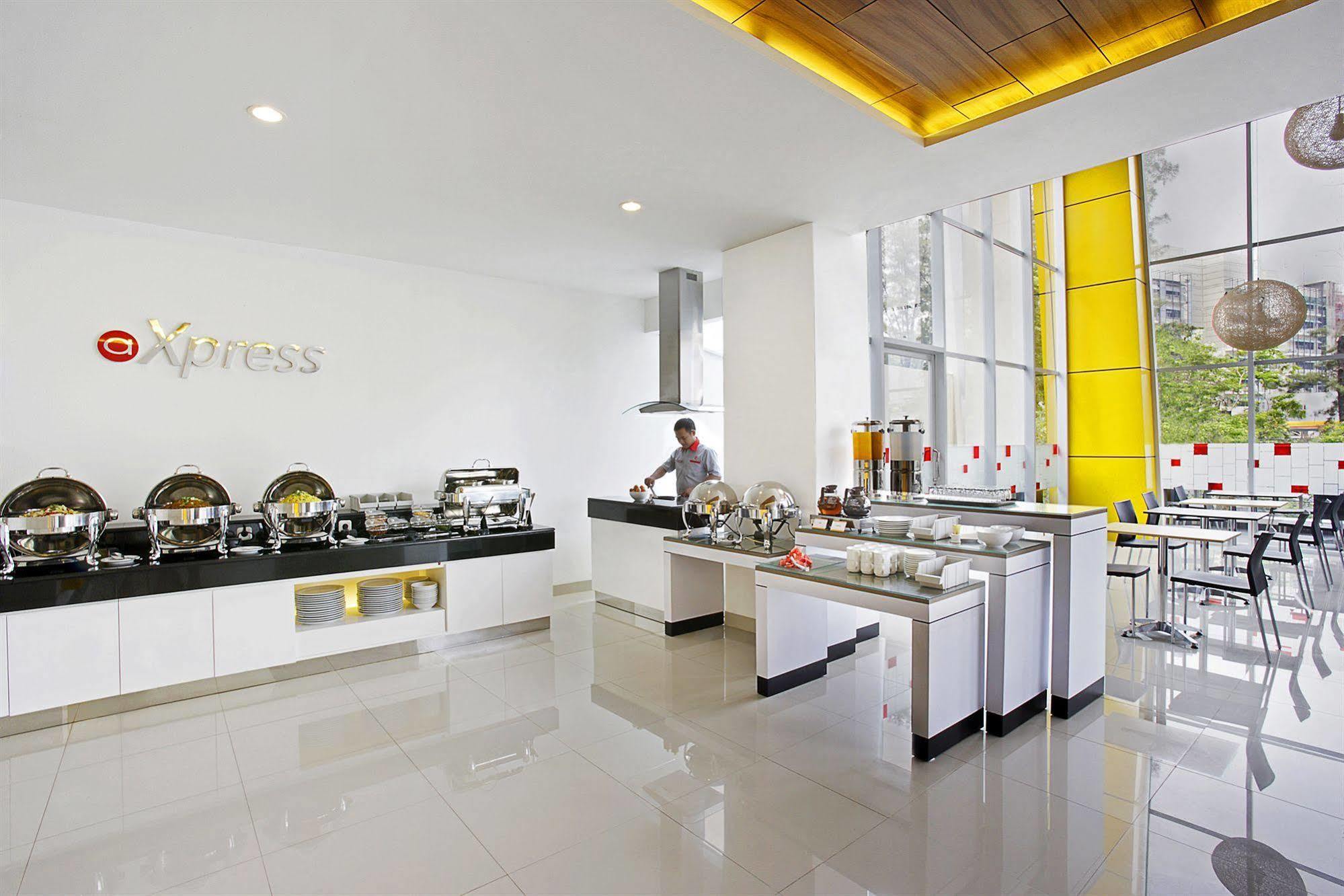 ג'קרטה Amaris Hotel Dr. Susilo Grogol מראה חיצוני תמונה